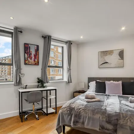 Апартаменты A Vibrant 2 Bed & 2 Bath In Old Street Zone 1 Лондон Экстерьер фото