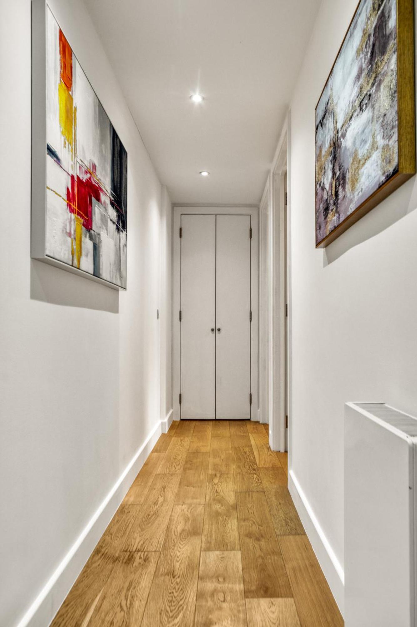 Apartamento A Vibrant 2 Bed & 2 Bath In Old Street Zone 1 Londres