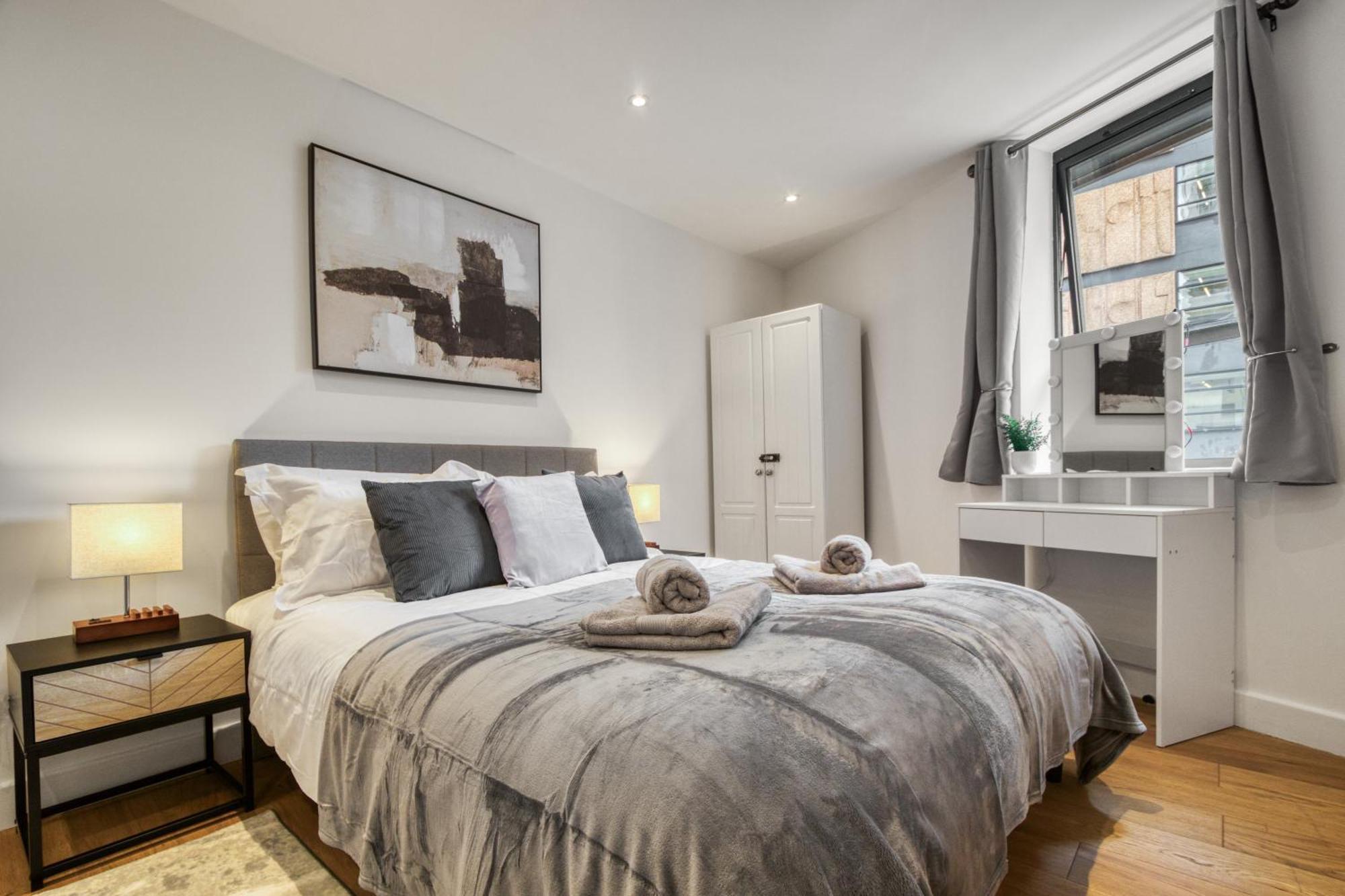 Apartamento A Vibrant 2 Bed & 2 Bath In Old Street Zone 1
