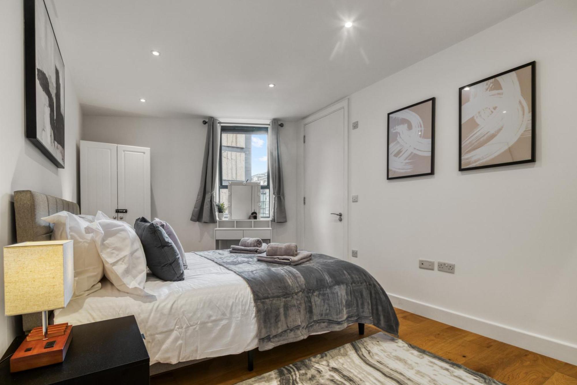 Apartamento A Vibrant 2 Bed & 2 Bath In Old Street Zone 1