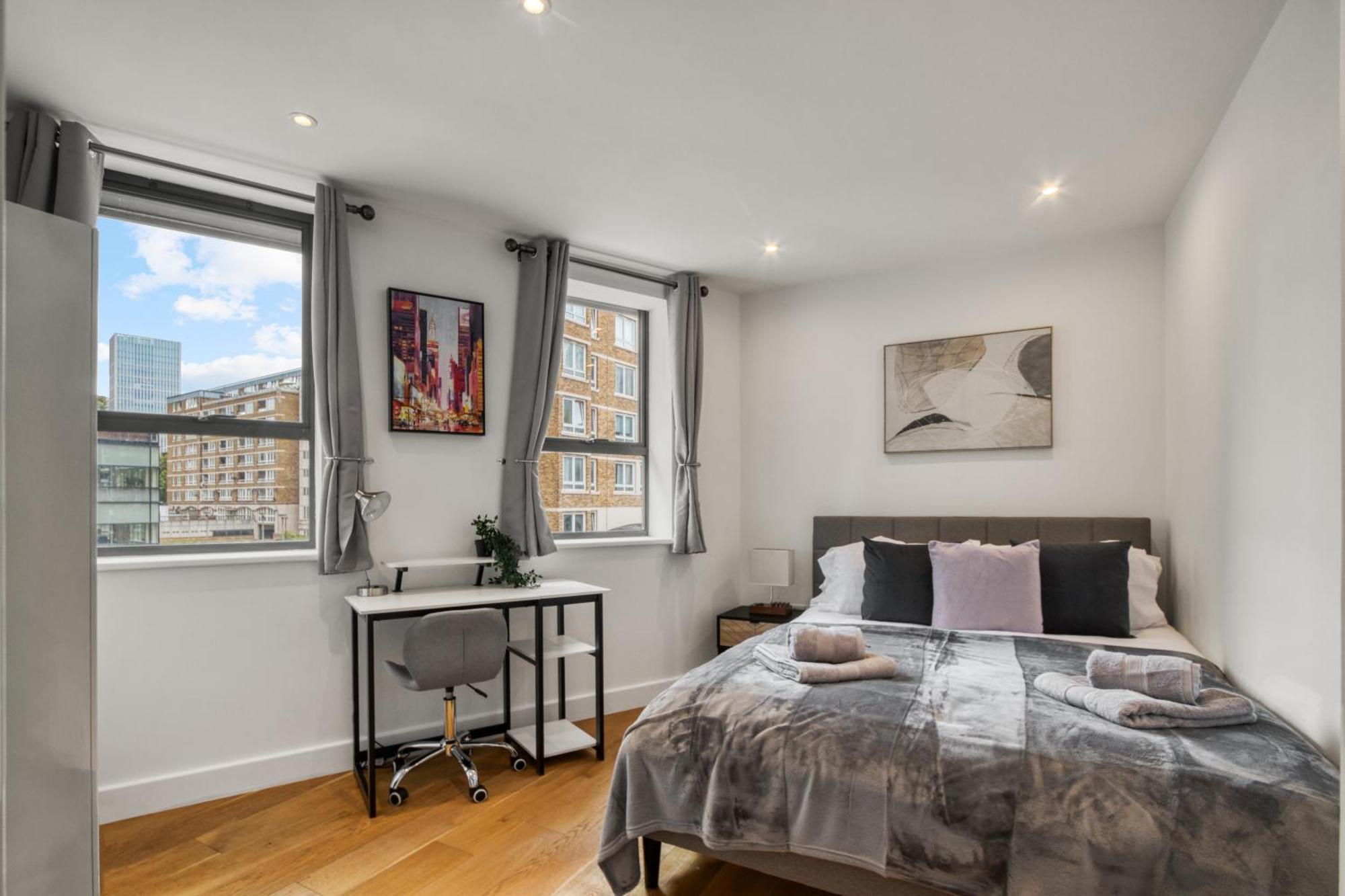 A Vibrant 2 Bed & 2 Bath In Old Street Zone 1 Apartamento